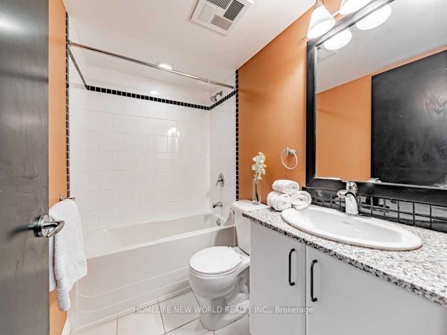 709 - 33 Sheppard Ave E