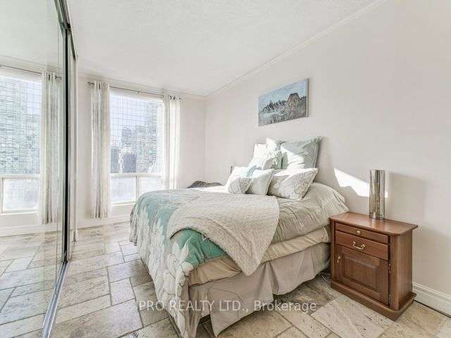 Ph2 - 25 Grenville St