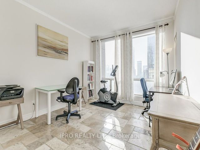 Ph2 - 25 Grenville St