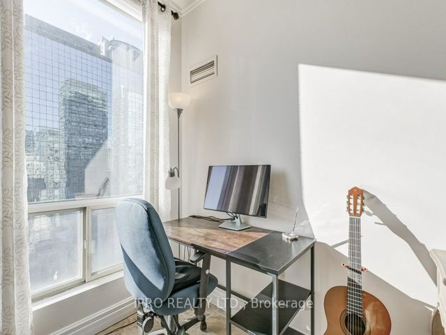 Ph2 - 25 Grenville St