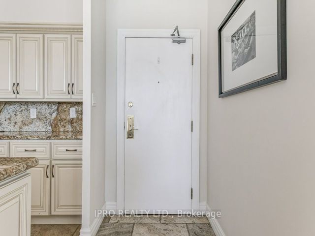 Ph2 - 25 Grenville St