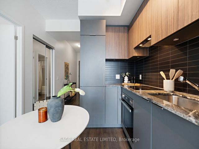 519 - 50 O'neill Rd
