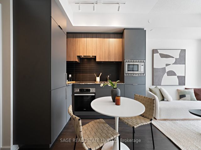 519 - 50 O'neill Rd