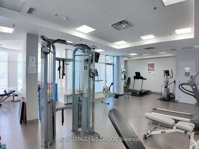 UPH01 - 245 Davisville Ave