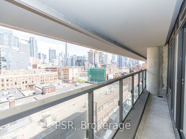 606 - 560 King St W