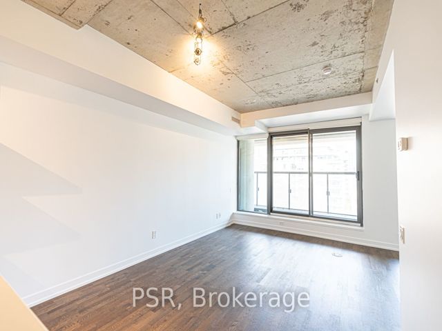 606 - 560 King St W