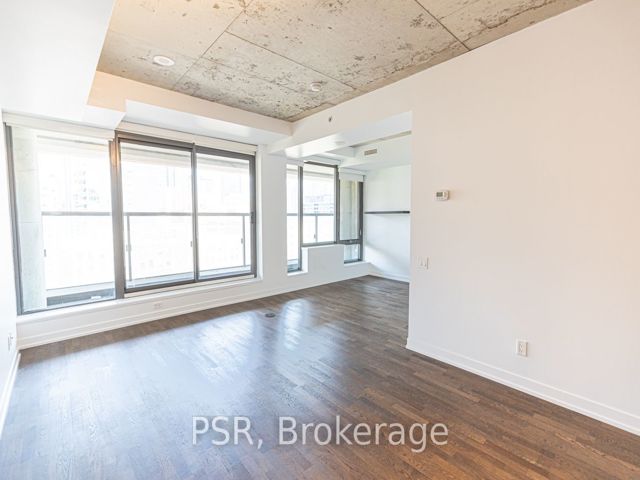 606 - 560 King St W
