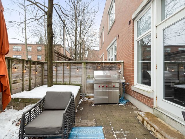 Th3 - 385 Brunswick Ave