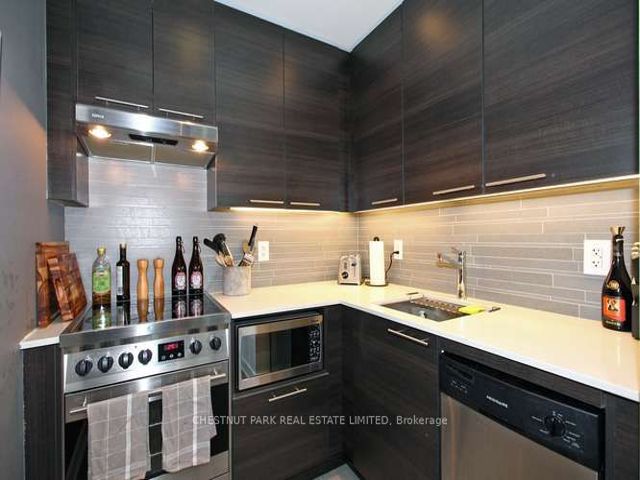 421 - 3 Market St