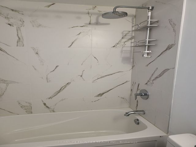 2608 - 7 Golden Lion Hts