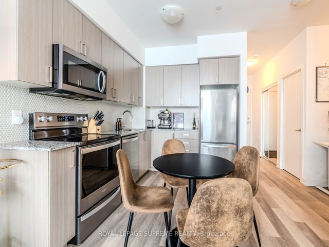 817 - 1603 Eglinton Ave W