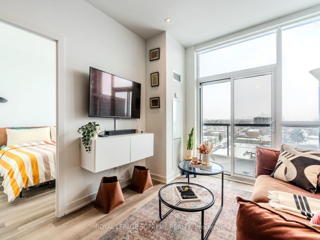817 - 1603 Eglinton Ave W