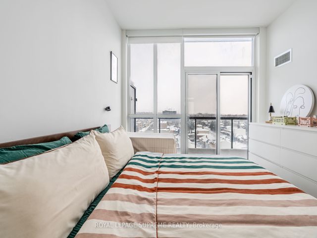 817 - 1603 Eglinton Ave W