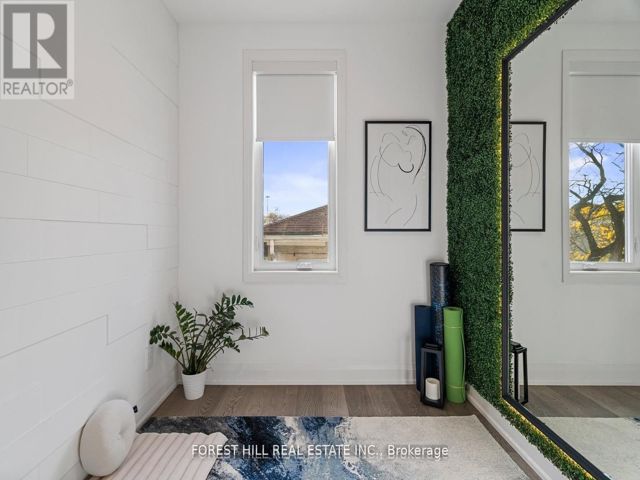 4 - 18 Greenbriar Rd