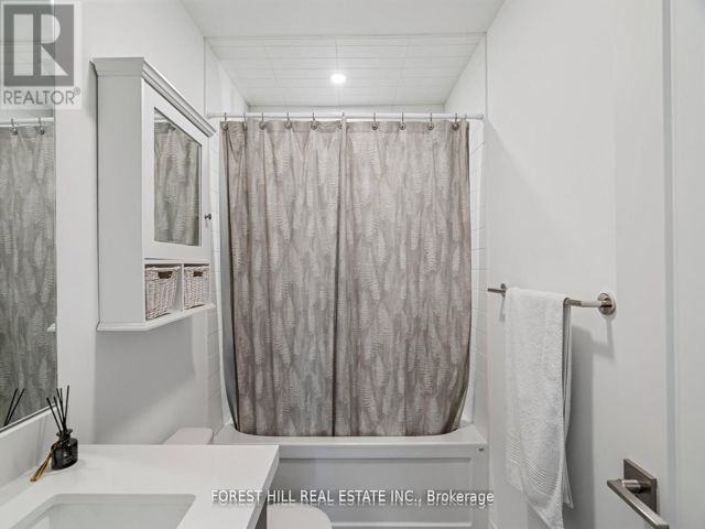 4 - 18 Greenbriar Rd