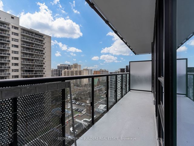 1009 - 117 Broadway Ave N