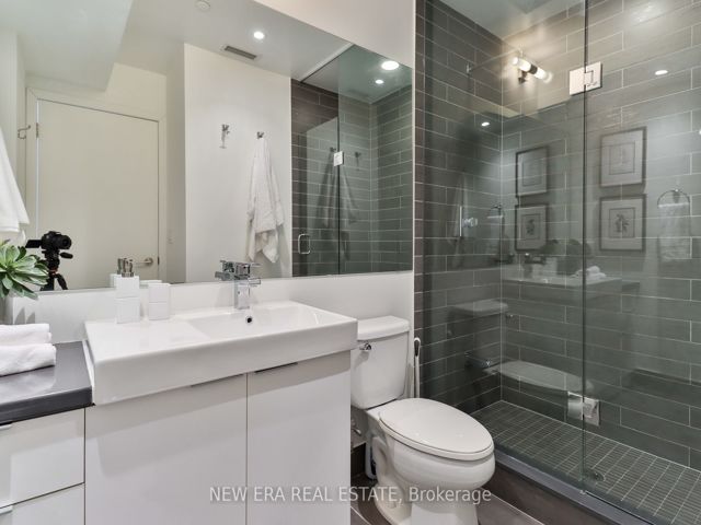 PH01 - 478 King St