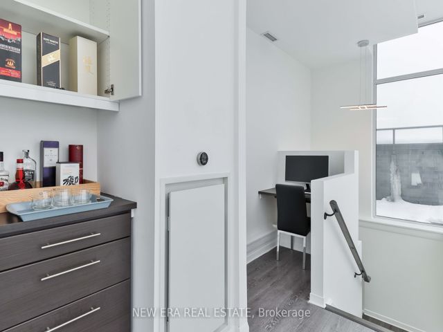 PH01 - 478 King St