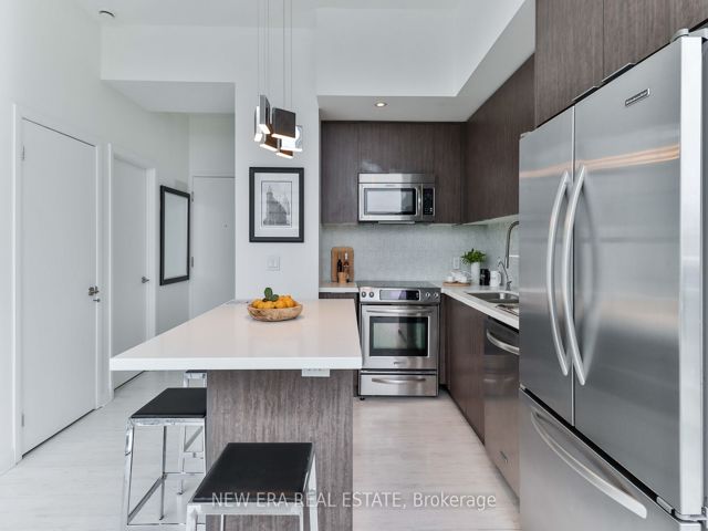 PH01 - 478 King St