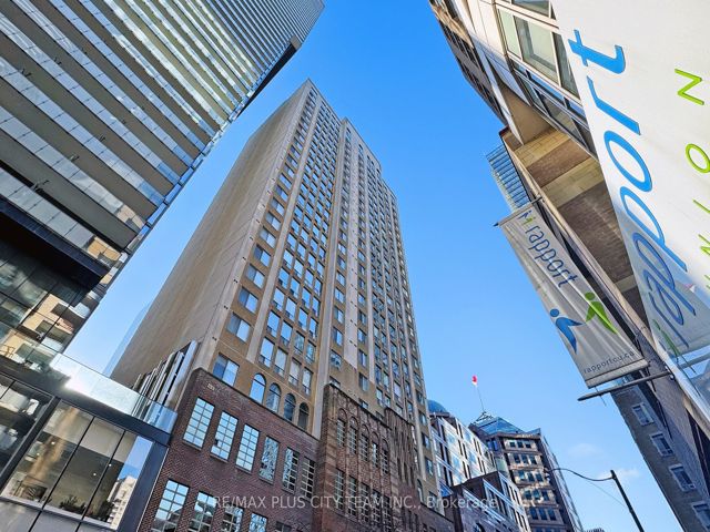 1105 - 25 Grenville St
