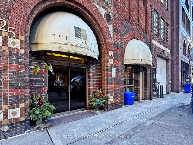 1105 - 25 Grenville St