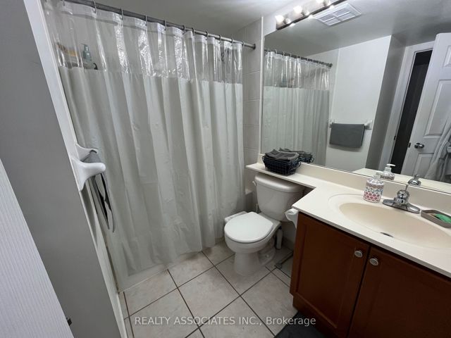 2712 - 153 Beecroft Rd