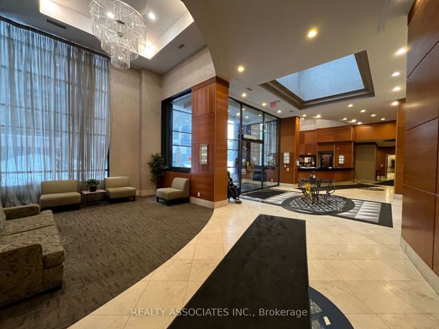 2712 - 153 Beecroft Rd