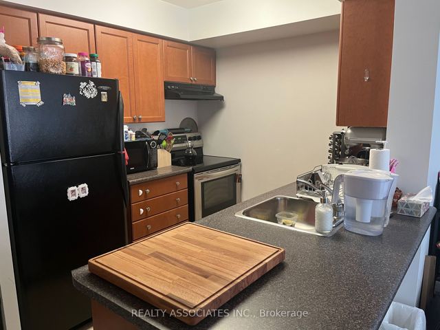2712 - 153 Beecroft Rd
