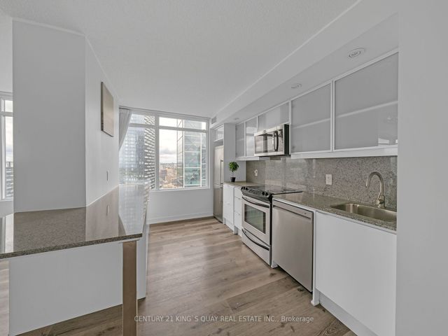 3510 - 25 Telegram Mews