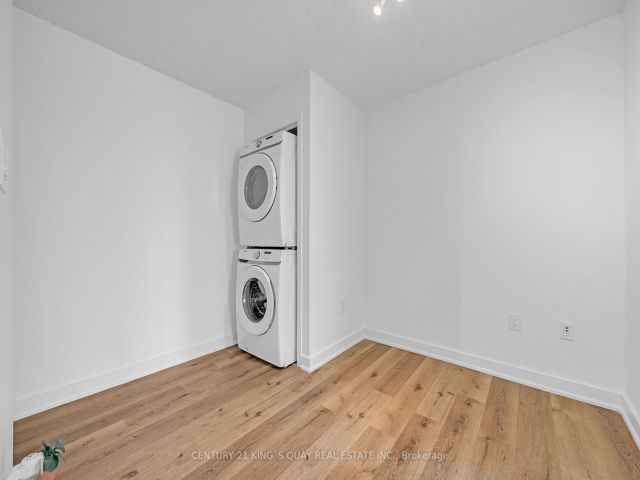 3510 - 25 Telegram Mews