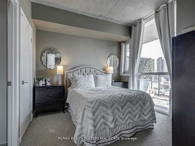 812 - 478 King St W