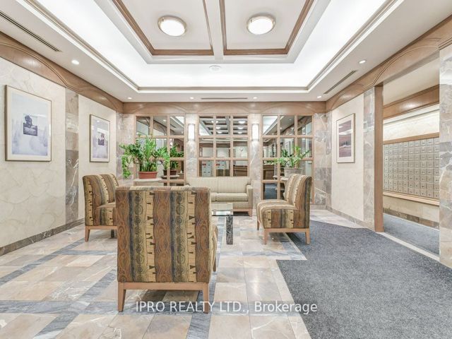 PH2 - 25 Grenville St