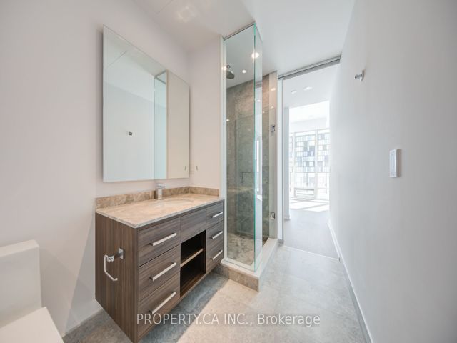 2708 - 488 University Ave