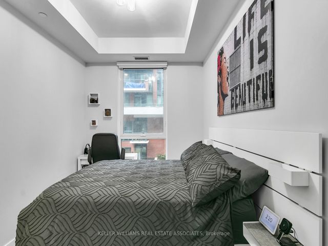 212 - 50 Bruyeres Mews