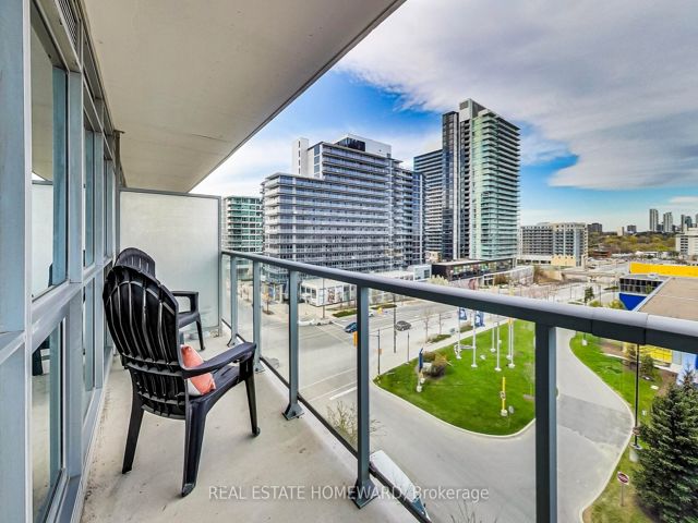 702 - 121 Mcmahon Dr