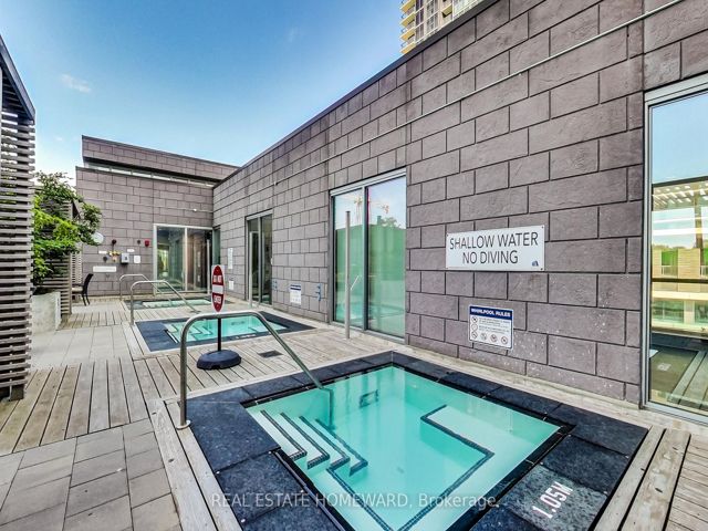 702 - 121 Mcmahon Dr
