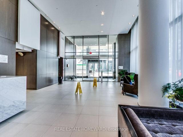 702 - 121 Mcmahon Dr
