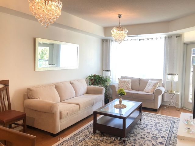 207 - 676 Sheppard Ave E