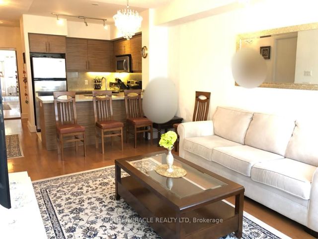 207 - 676 Sheppard Ave E