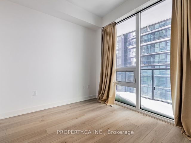 1309 - 127 Broadway Ave