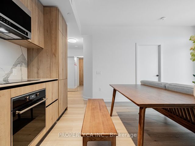 1309 - 127 Broadway Ave