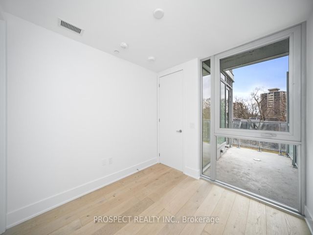 403 - 346 Davenport Rd E