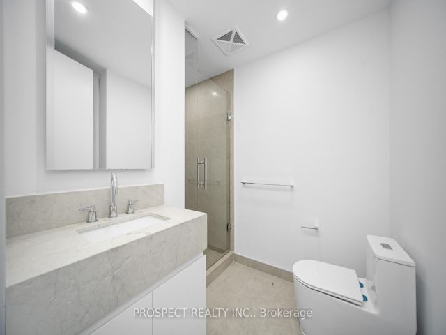 403 - 346 Davenport Rd E