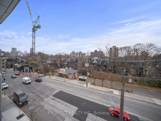 403 - 346 Davenport Rd E