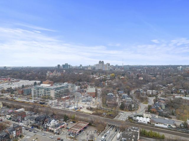 403 - 346 Davenport Rd E