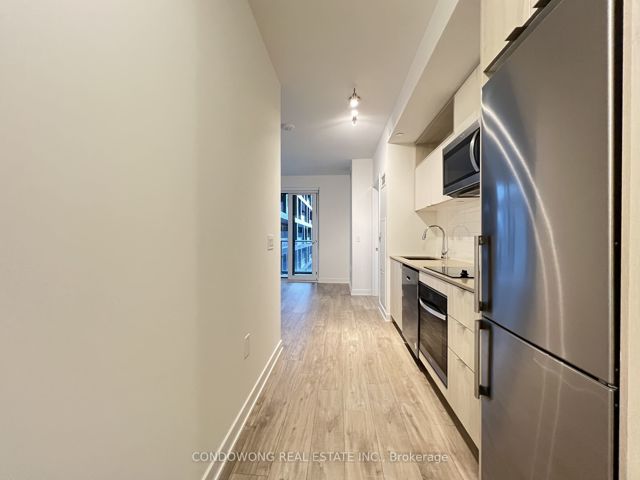 836 - 135 Lower Sherbourne St