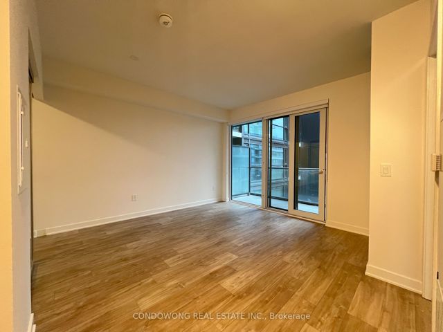 836 - 135 Lower Sherbourne St