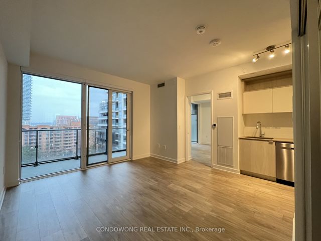 836 - 135 Lower Sherbourne St