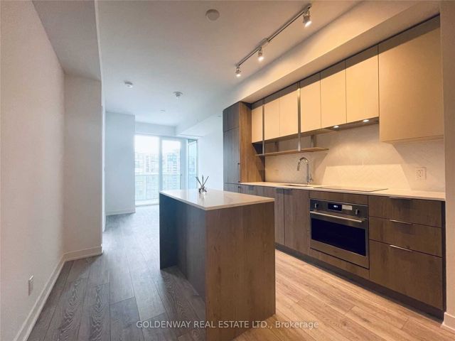 1203 - 15 Holmes Ave