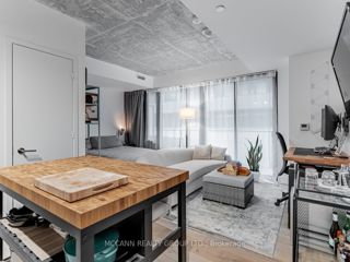 332 - 161 Roehampton Ave